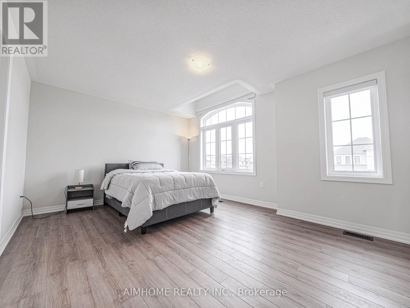 3 Ken Davie Gate, Georgina, Ontario  L4P 0S3 - Photo 24 - N12966598