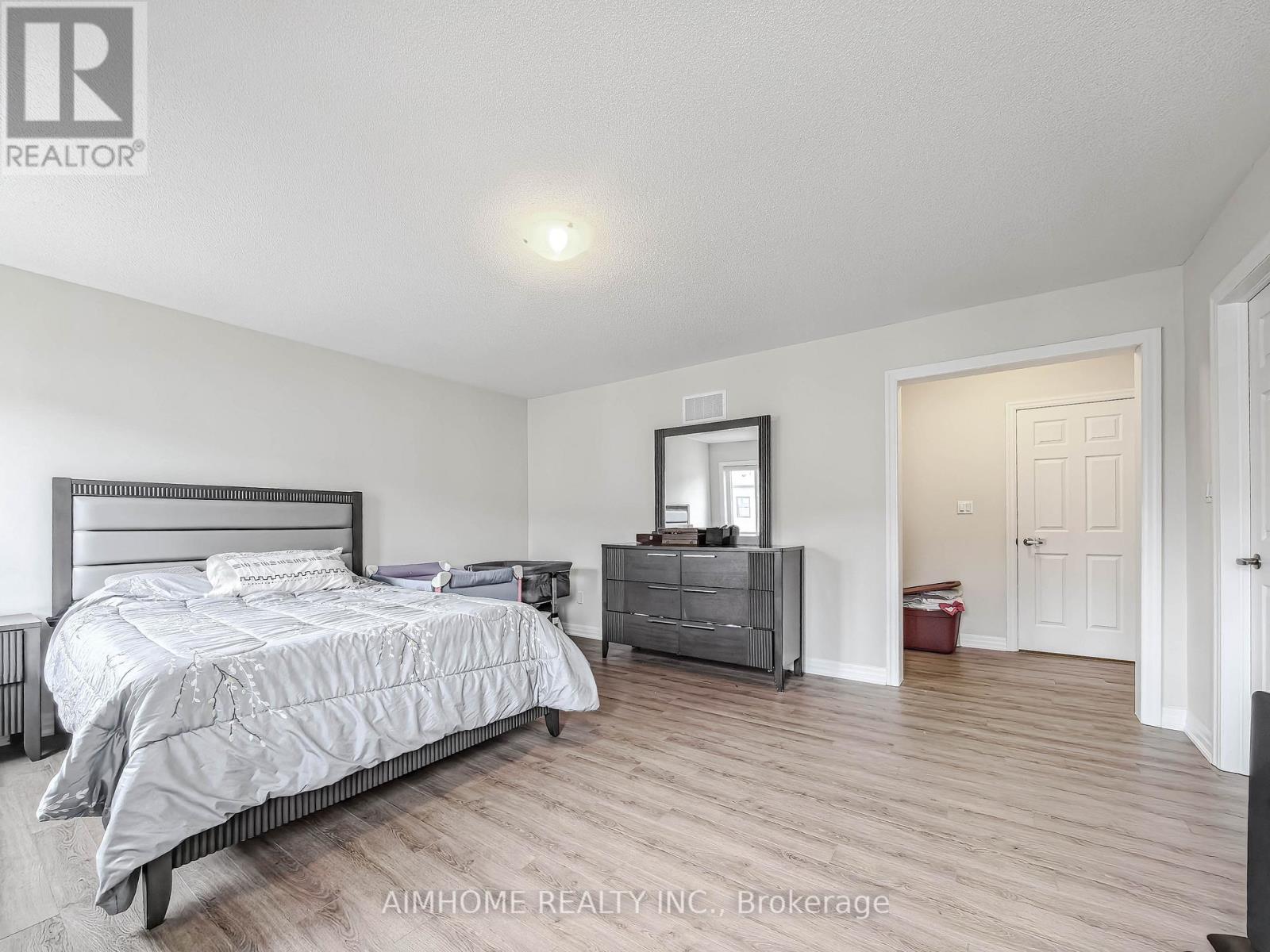 3 Ken Davie Gate, Georgina, Ontario  L4P 0S3 - Photo 32 - N12966598