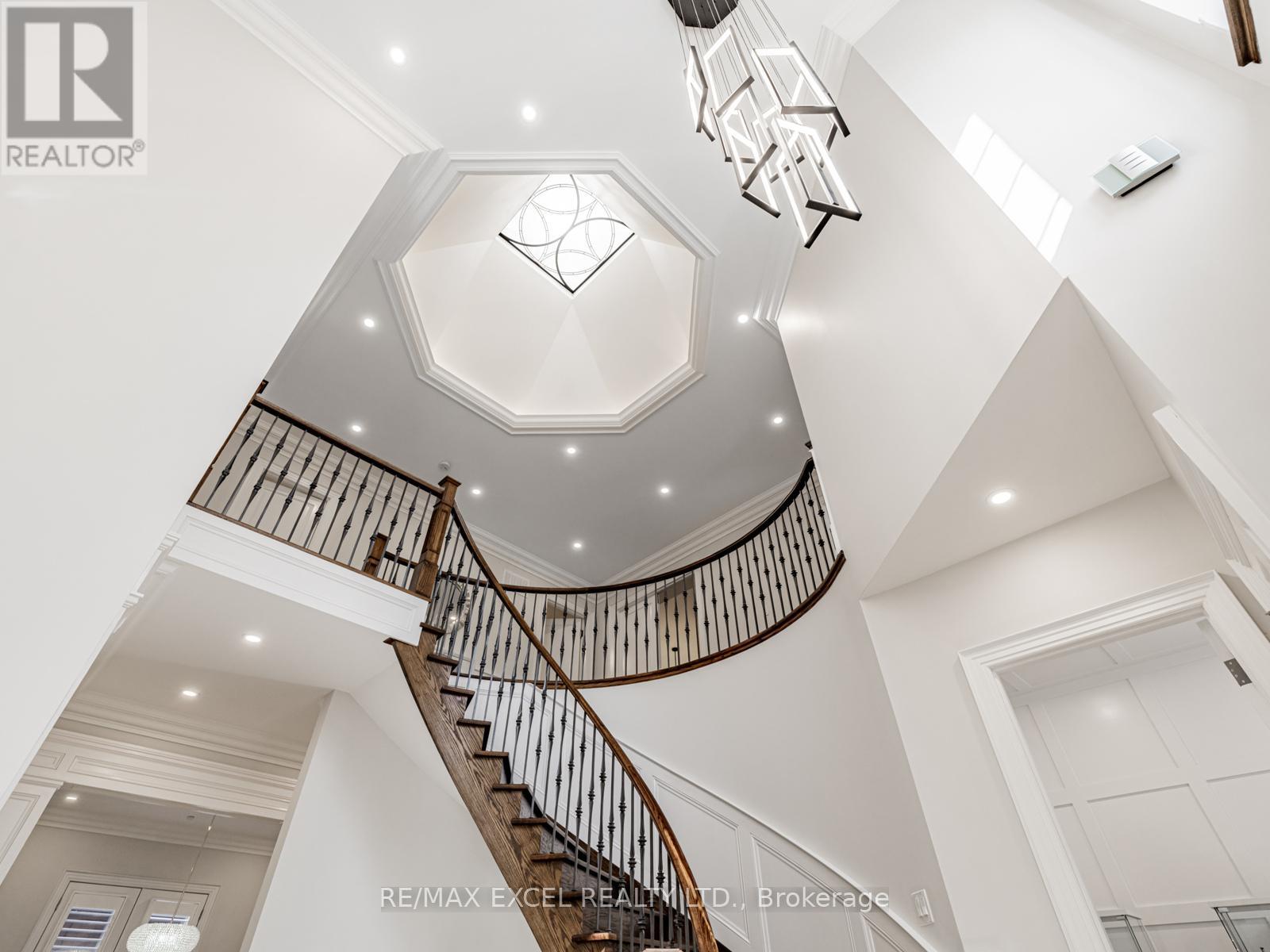 134 Spruce Avenue, Richmond Hill, Ontario  L4C 6W1 - Photo 19 - N12966608