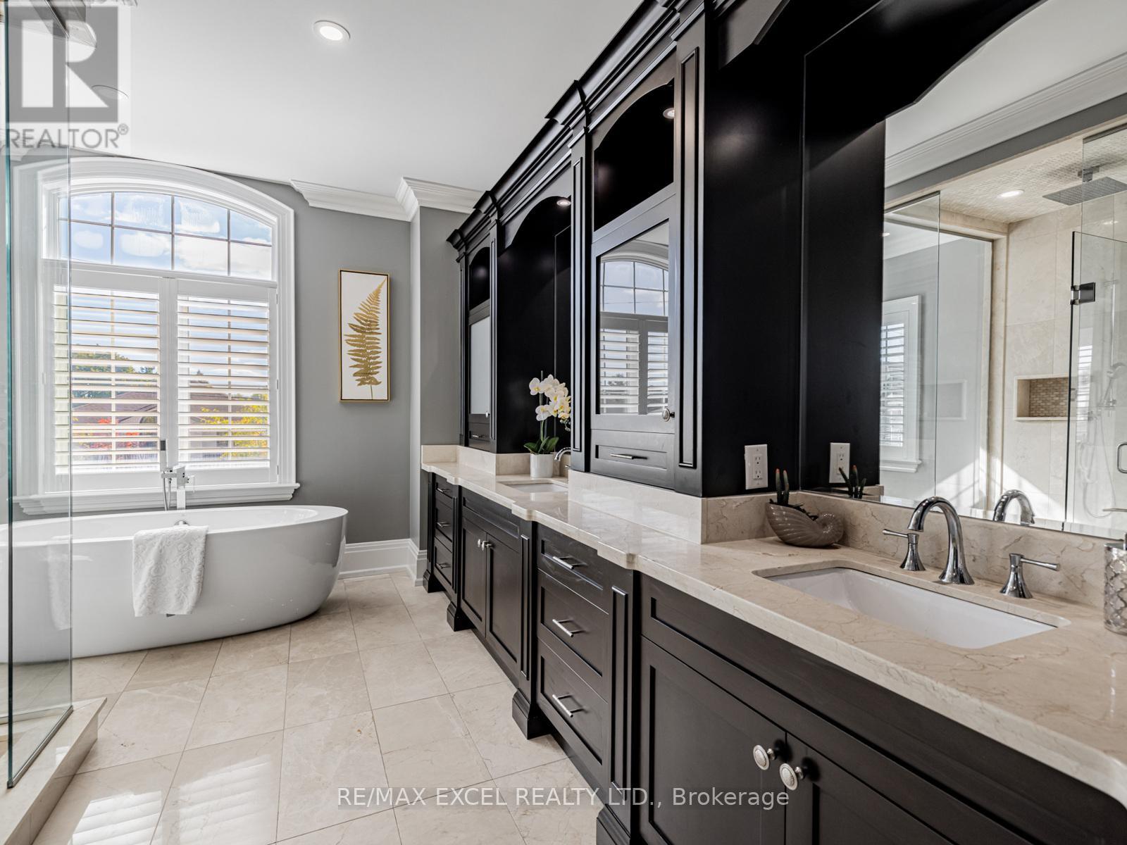 134 Spruce Avenue, Richmond Hill, Ontario  L4C 6W1 - Photo 23 - N12966608