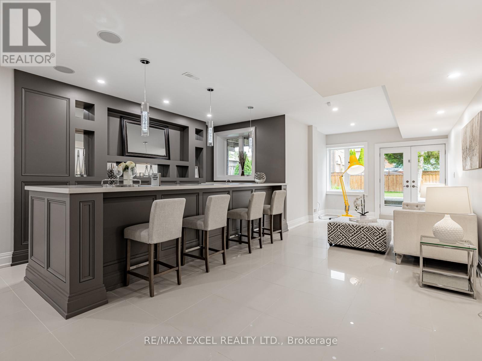 134 Spruce Avenue, Richmond Hill, Ontario  L4C 6W1 - Photo 37 - N12966608