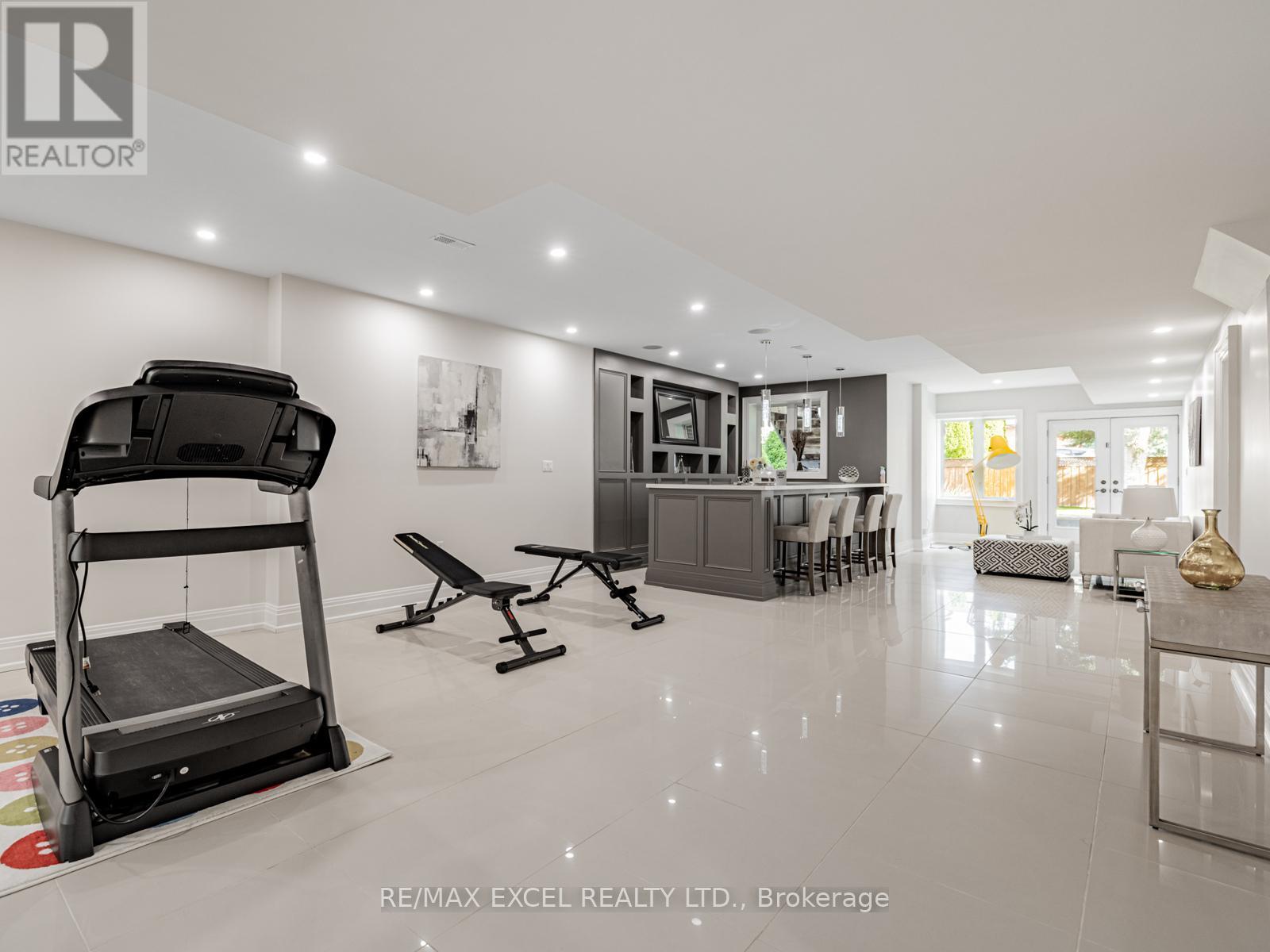 134 Spruce Avenue, Richmond Hill, Ontario  L4C 6W1 - Photo 39 - N12966608