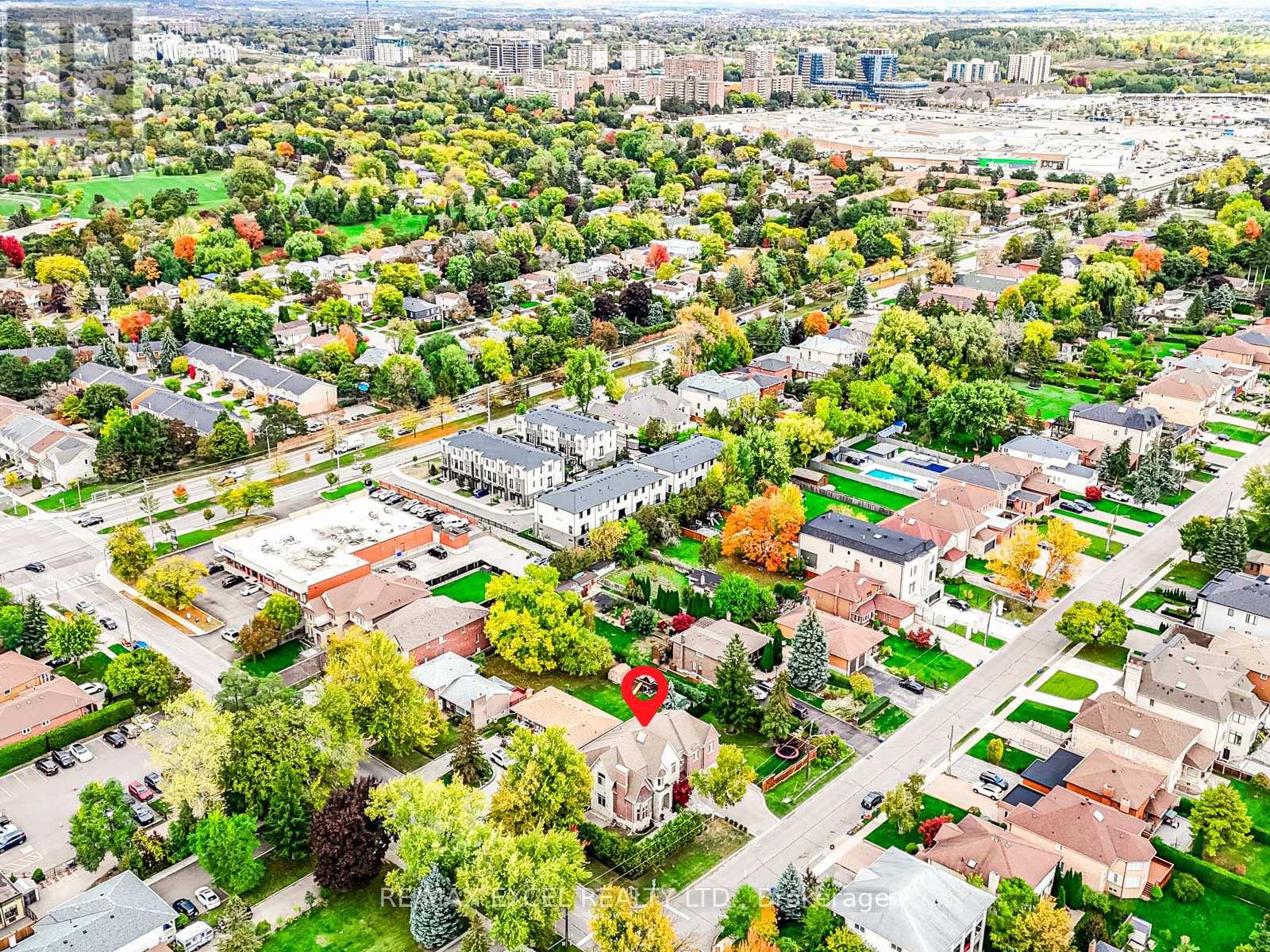 134 Spruce Avenue, Richmond Hill, Ontario  L4C 6W1 - Photo 44 - N12966608