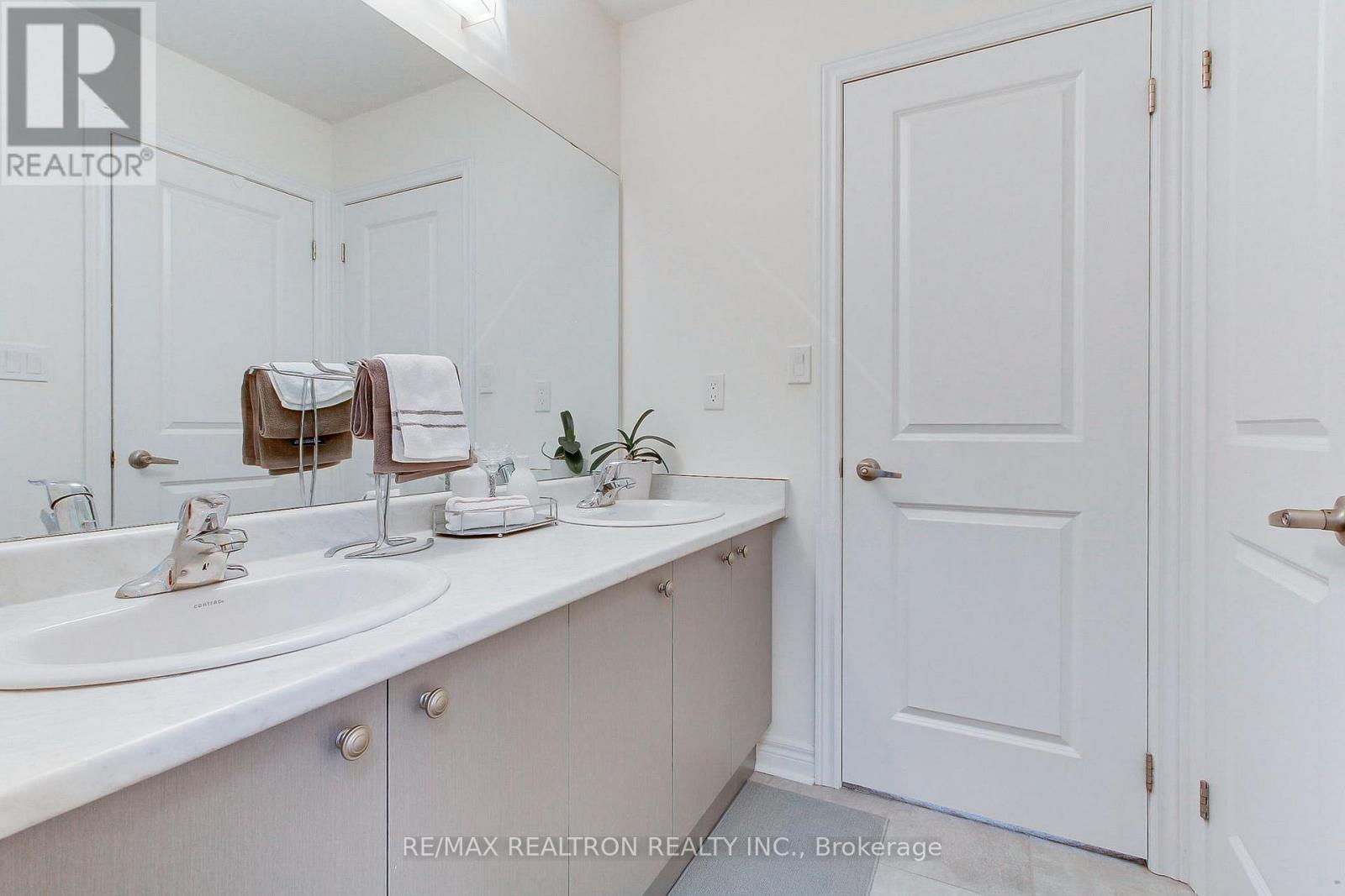 2236 Lozenby Street, Innisfil, Ontario  L9S 0M8 - Photo 41 - N12966618