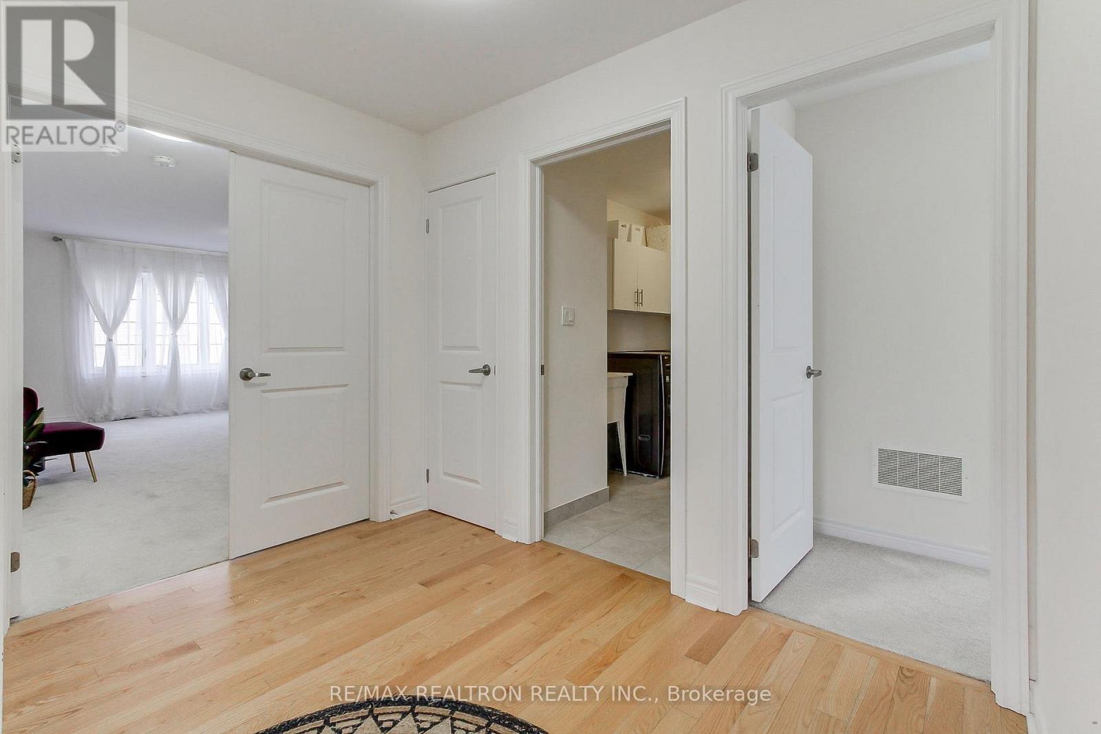 2236 Lozenby Street, Innisfil, Ontario  L9S 0M8 - Photo 47 - N12966618