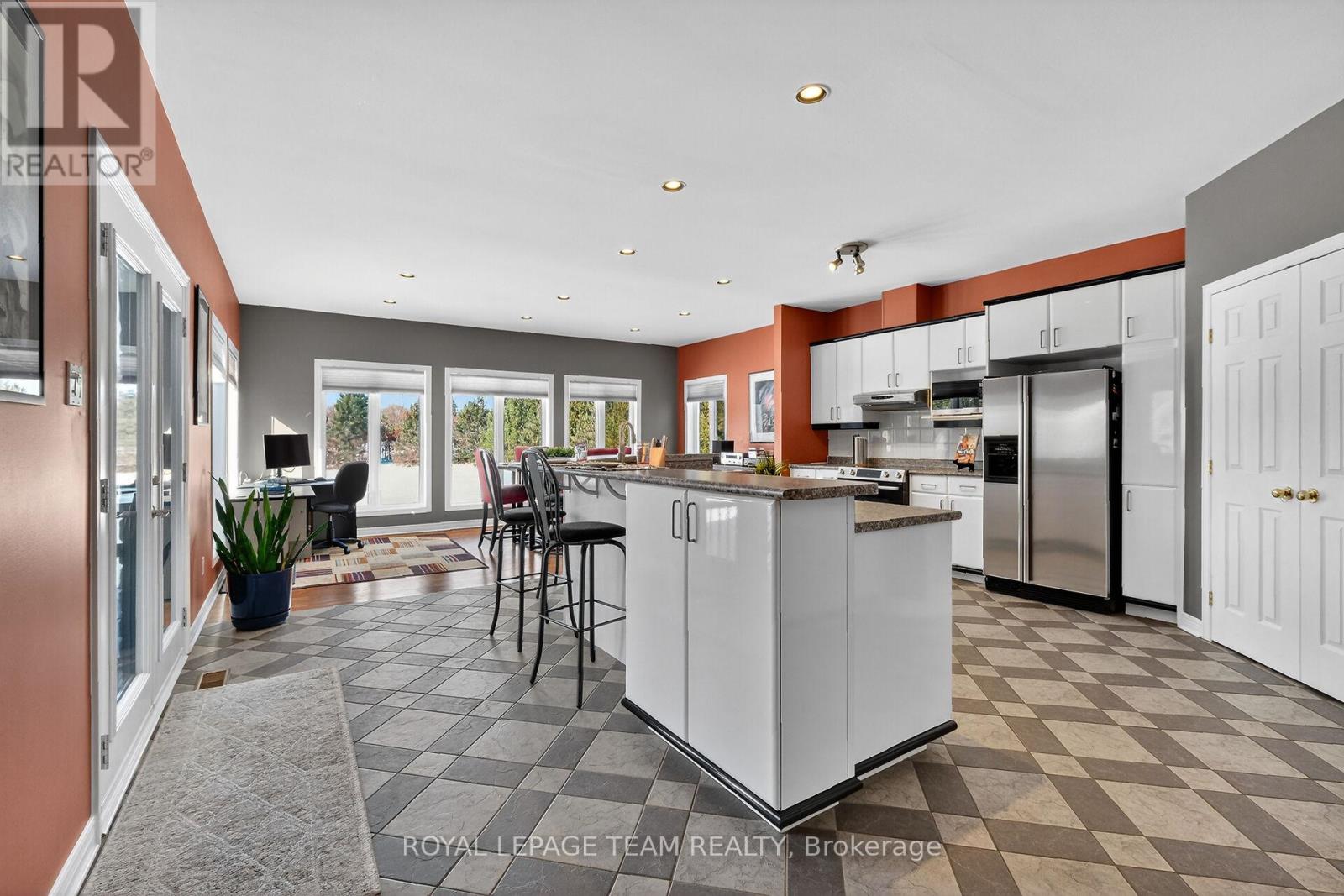 1611 Landel Drive, Ottawa, Ontario  K2W 1C2 - Photo 18 - X12803454