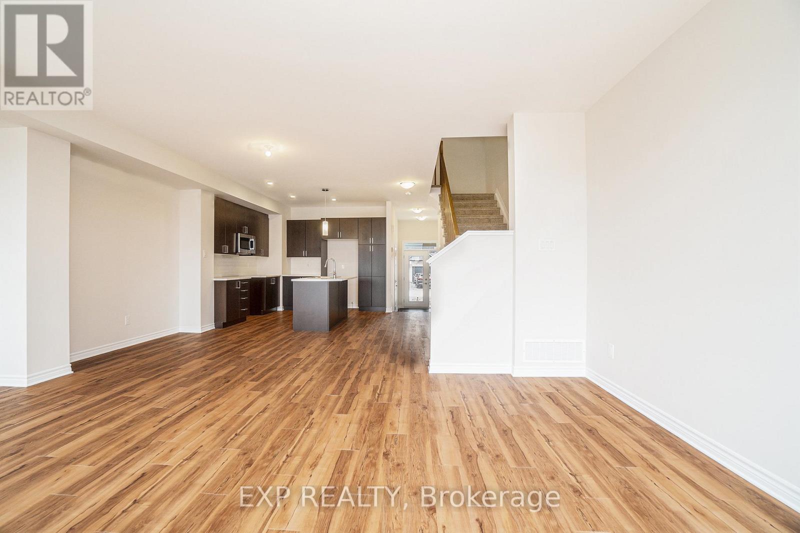 74 Richelieu Street, Russell, Ontario  K0A 1W0 - Photo 8 - X12886578