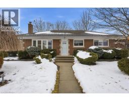 37 HILLIER Crescent, Brantford, Ontario