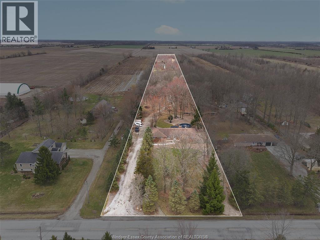 MLS# 26006111: 9907 Concession 9 ROAD, Essex, Canada