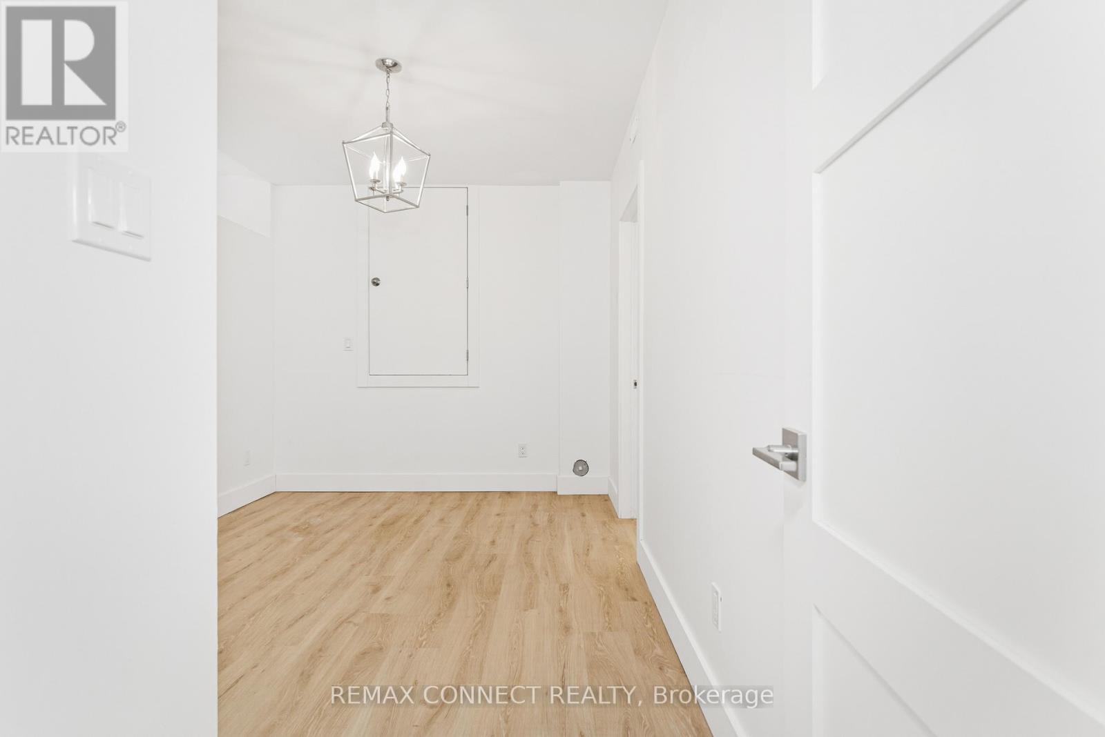 Lower - 16 Rosemount Avenue, Toronto, Ontario  M6H 2M1 - Photo 11 - C12868506