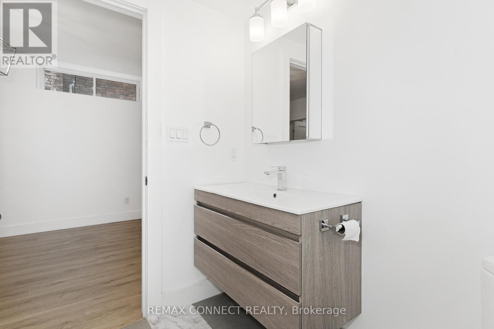 Lower - 16 Rosemount Avenue, Toronto, Ontario  M6H 2M1 - Photo 19 - C12868506