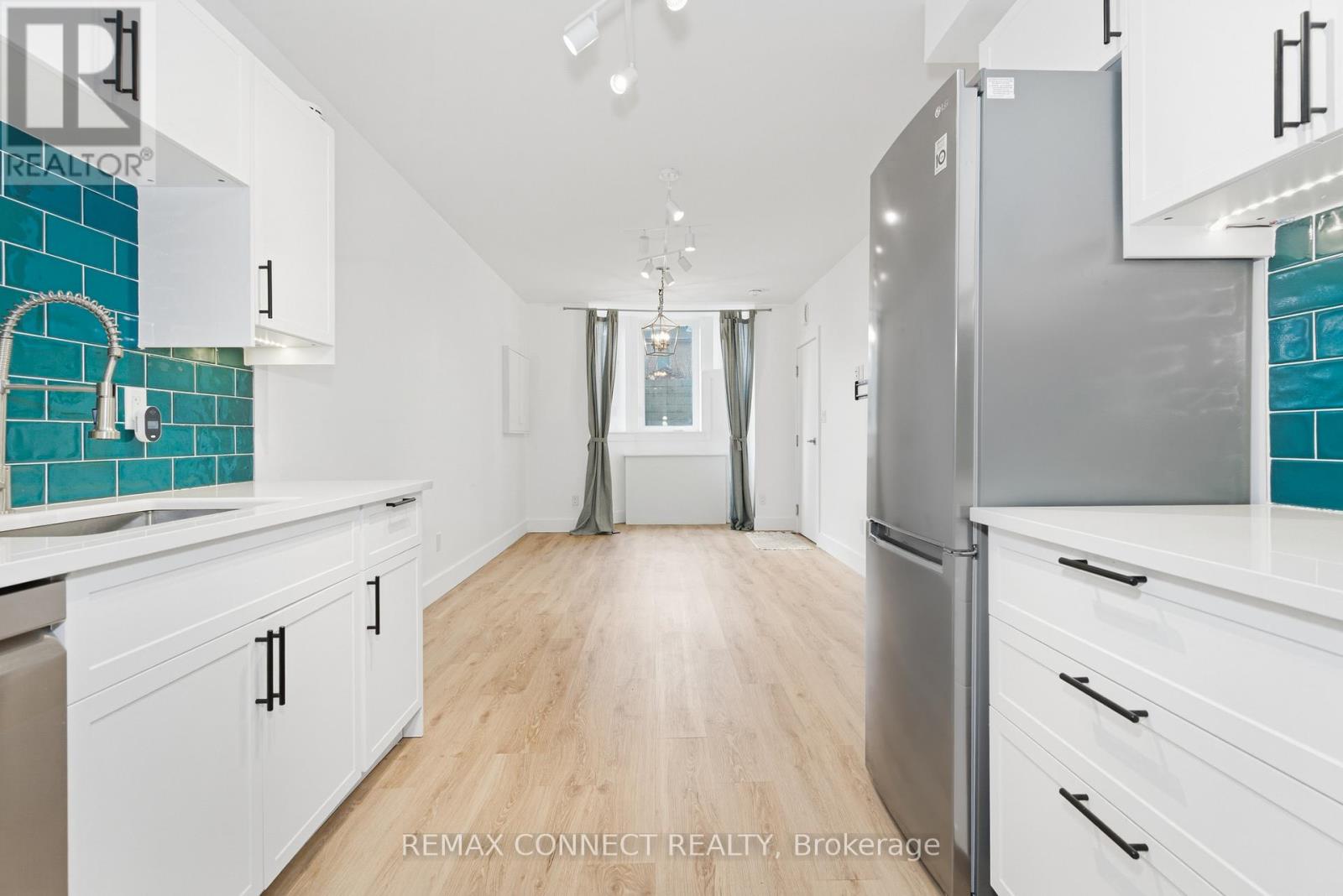 Lower - 16 Rosemount Avenue, Toronto, Ontario  M6H 2M1 - Photo 6 - C12868506