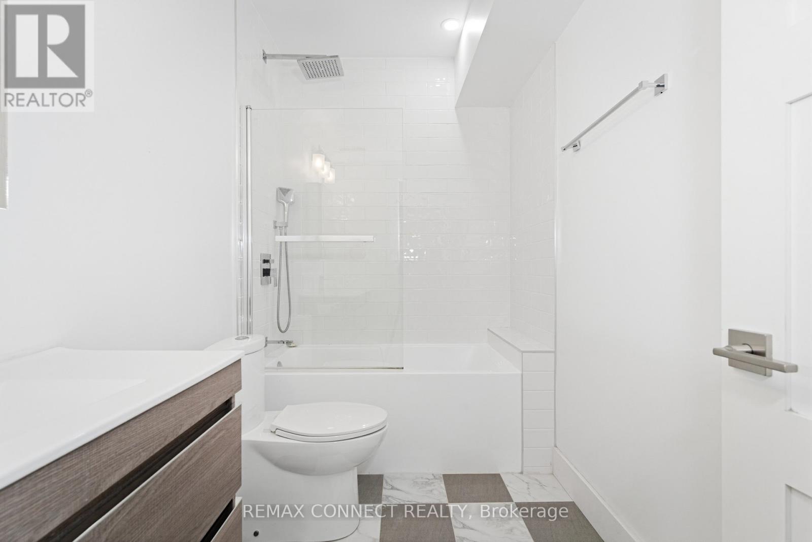 Lower - 16 Rosemount Avenue, Toronto, Ontario  M6H 2M1 - Photo 18 - C12868506