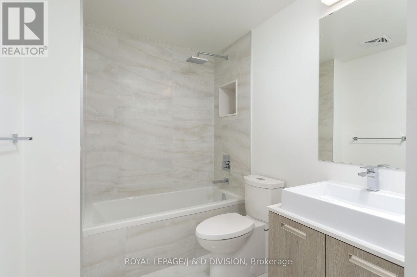 2308 - 2a Church Street, Toronto, Ontario  M5E 0E1 - Photo 18 - C12960010