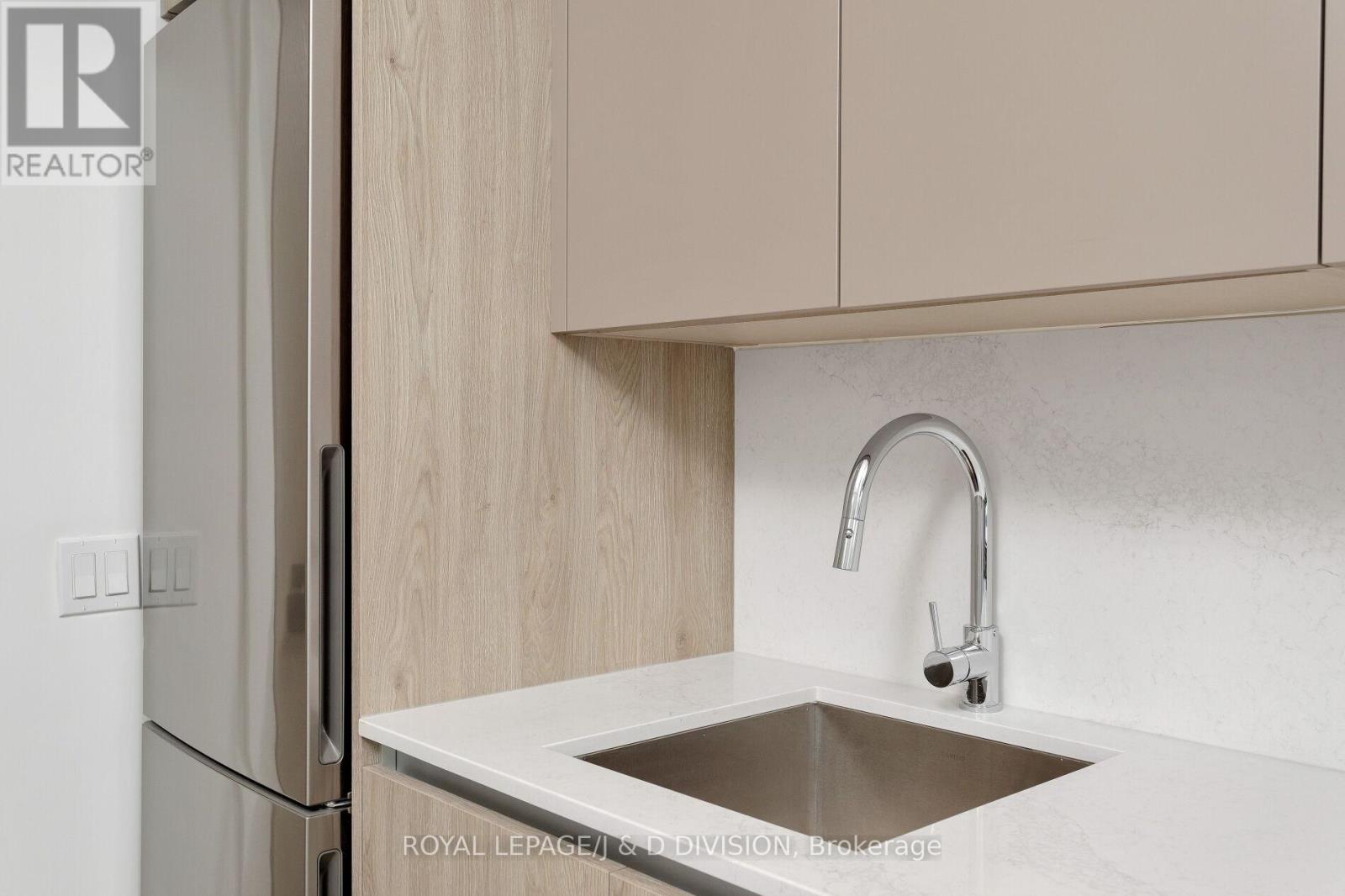 2308 - 2a Church Street, Toronto, Ontario  M5E 0E1 - Photo 6 - C12960010