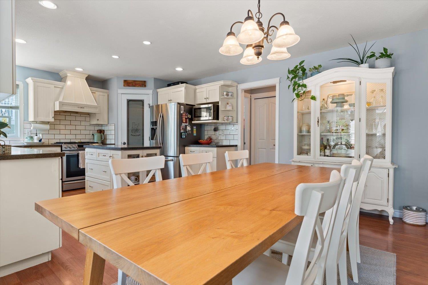 44699 Riverwood Crescent, Sardis South, Chilliwack, British Columbia  V2R 5S9 - Photo 10 - R3107217