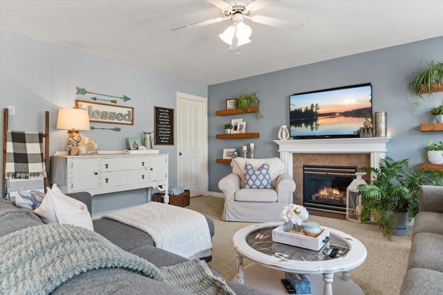 44699 Riverwood Crescent, Sardis South, Chilliwack, British Columbia  V2R 5S9 - Photo 8 - R3107217