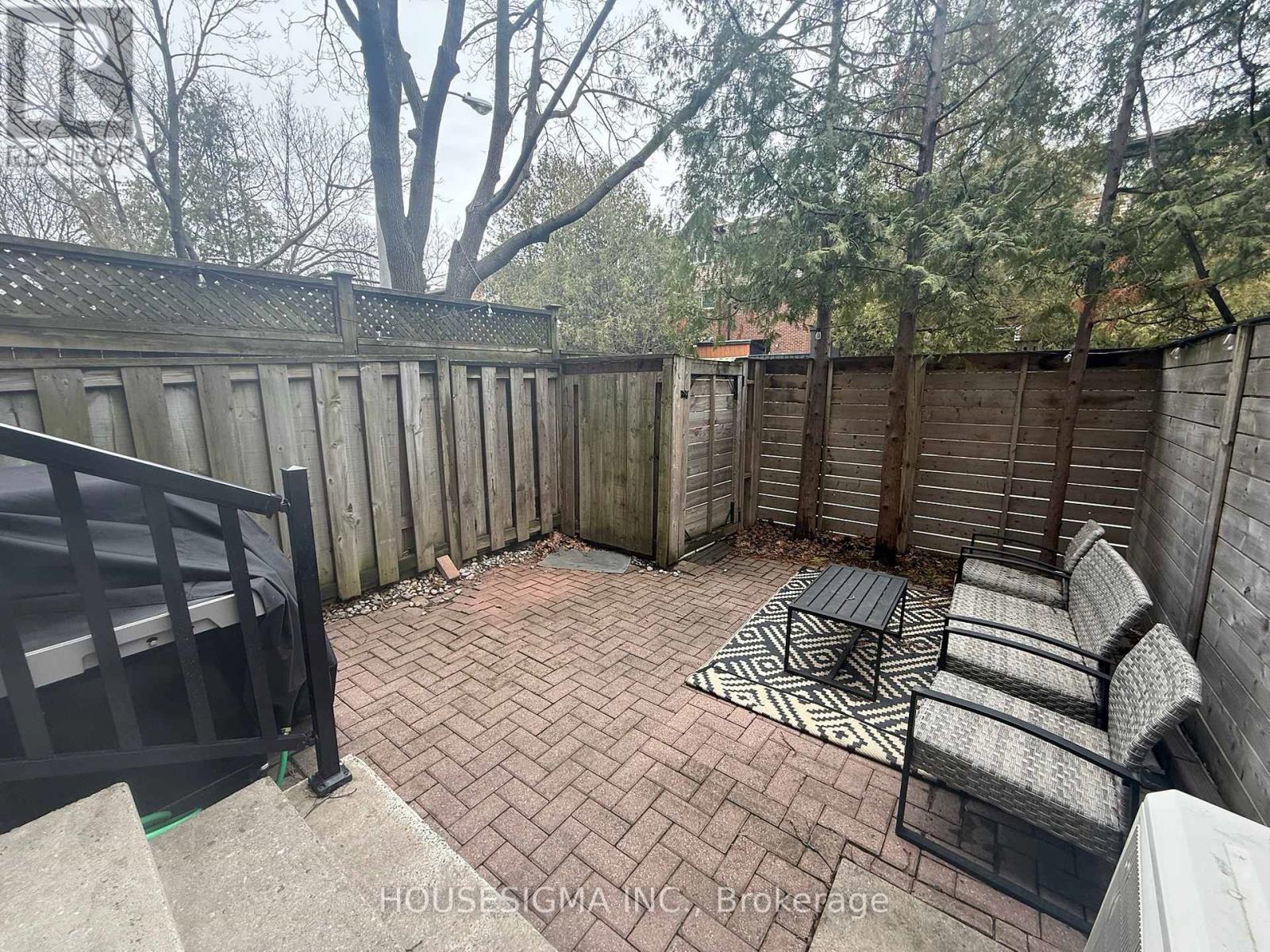 72 Wychcrest Avenue, Toronto, Ontario  M6G 3X7 - Photo 28 - C12962146