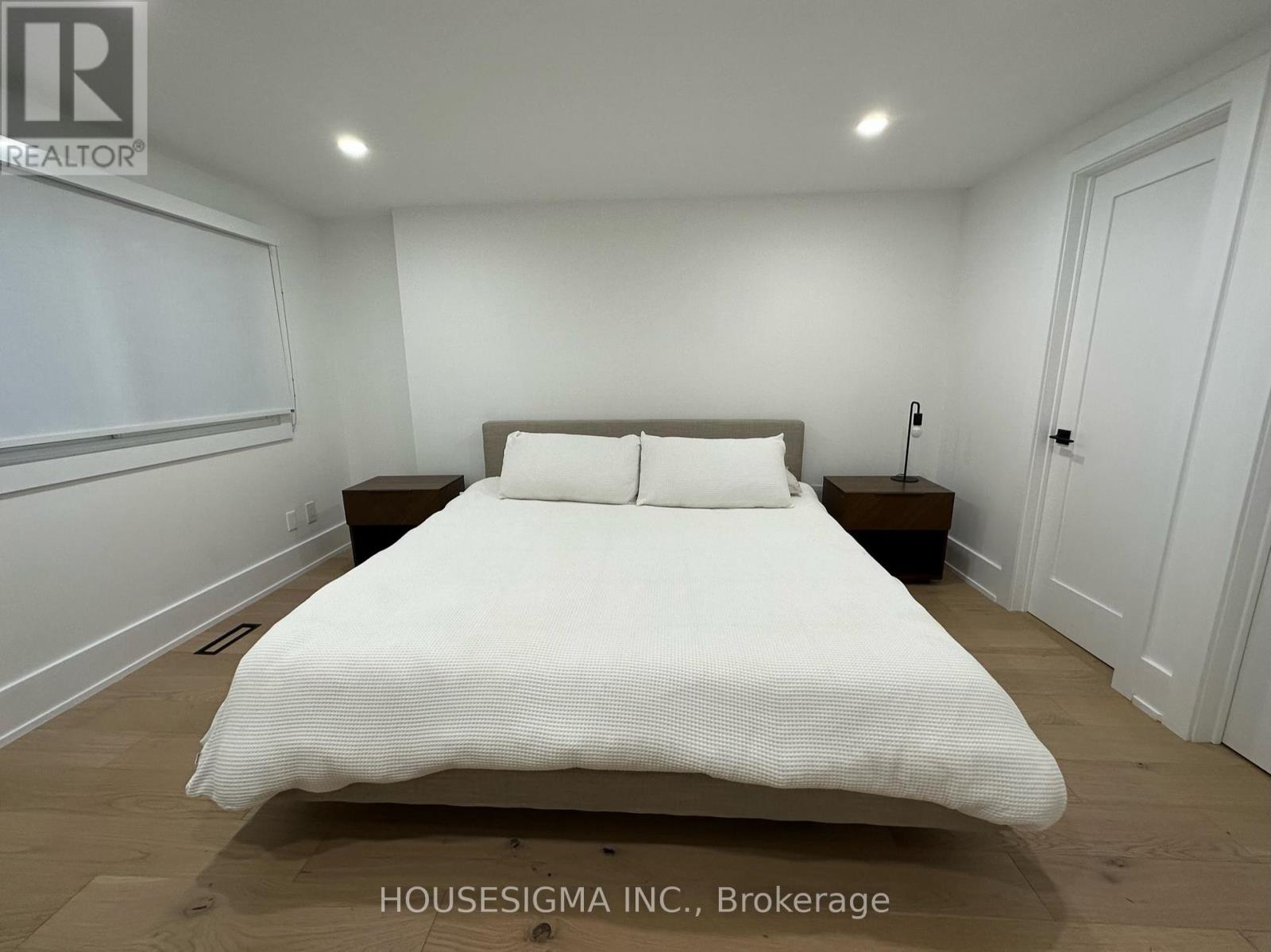 72 Wychcrest Avenue, Toronto, Ontario  M6G 3X7 - Photo 23 - C12962146