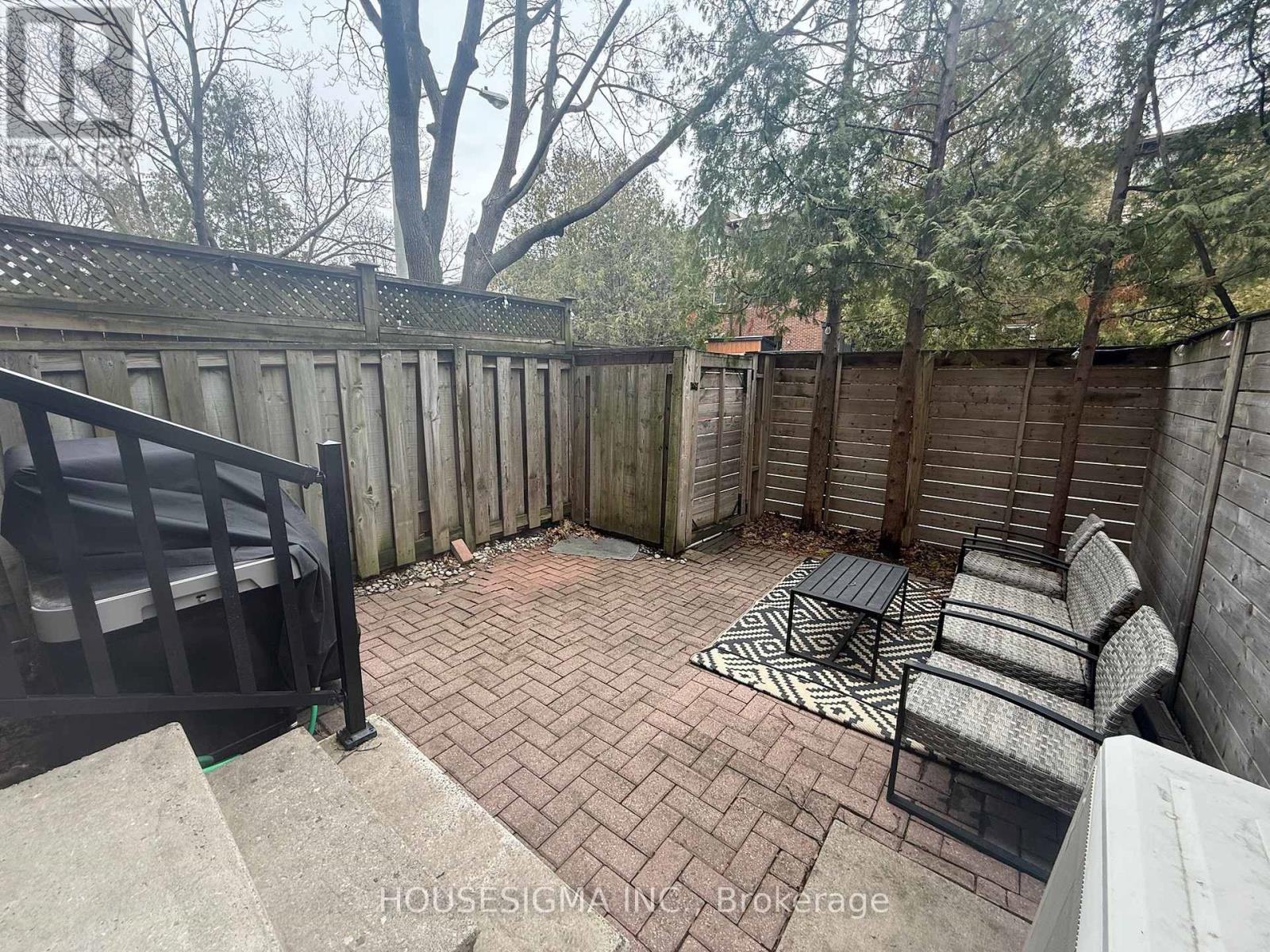 72 Wychcrest Avenue, Toronto, Ontario  M6G 3X7 - Photo 29 - C12962146