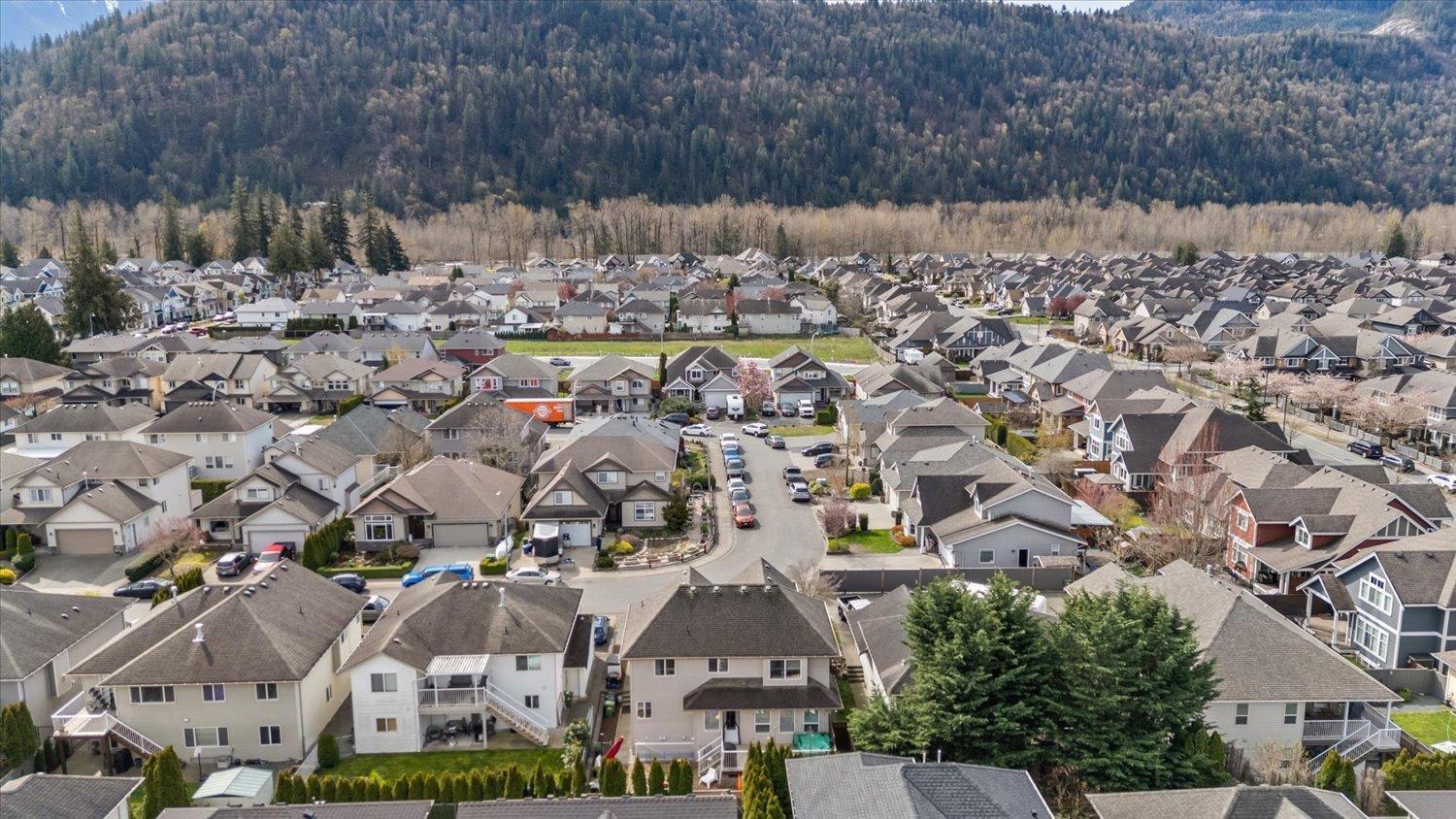 44699 Riverwood Crescent, Sardis South, Chilliwack, British Columbia  V2R 5S9 - Photo 38 - R3107217