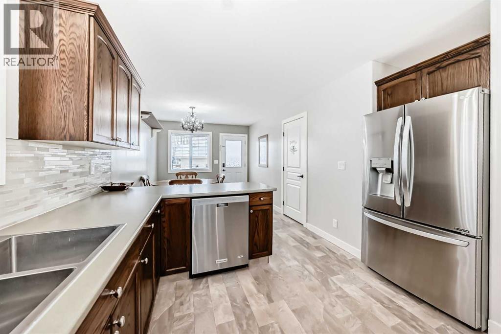 120 Heartland Crescent, Penhold, Alberta  T0M 1R0 - Photo 7 - A2296504