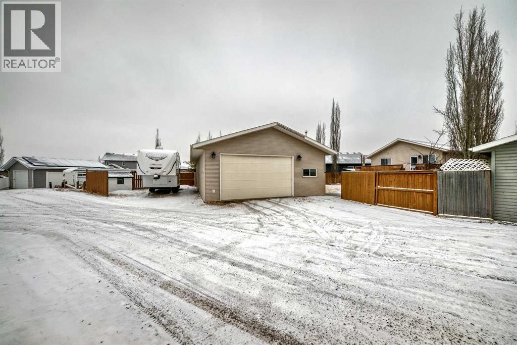 120 Heartland Crescent, Penhold, Alberta  T0M 1R0 - Photo 37 - A2296504