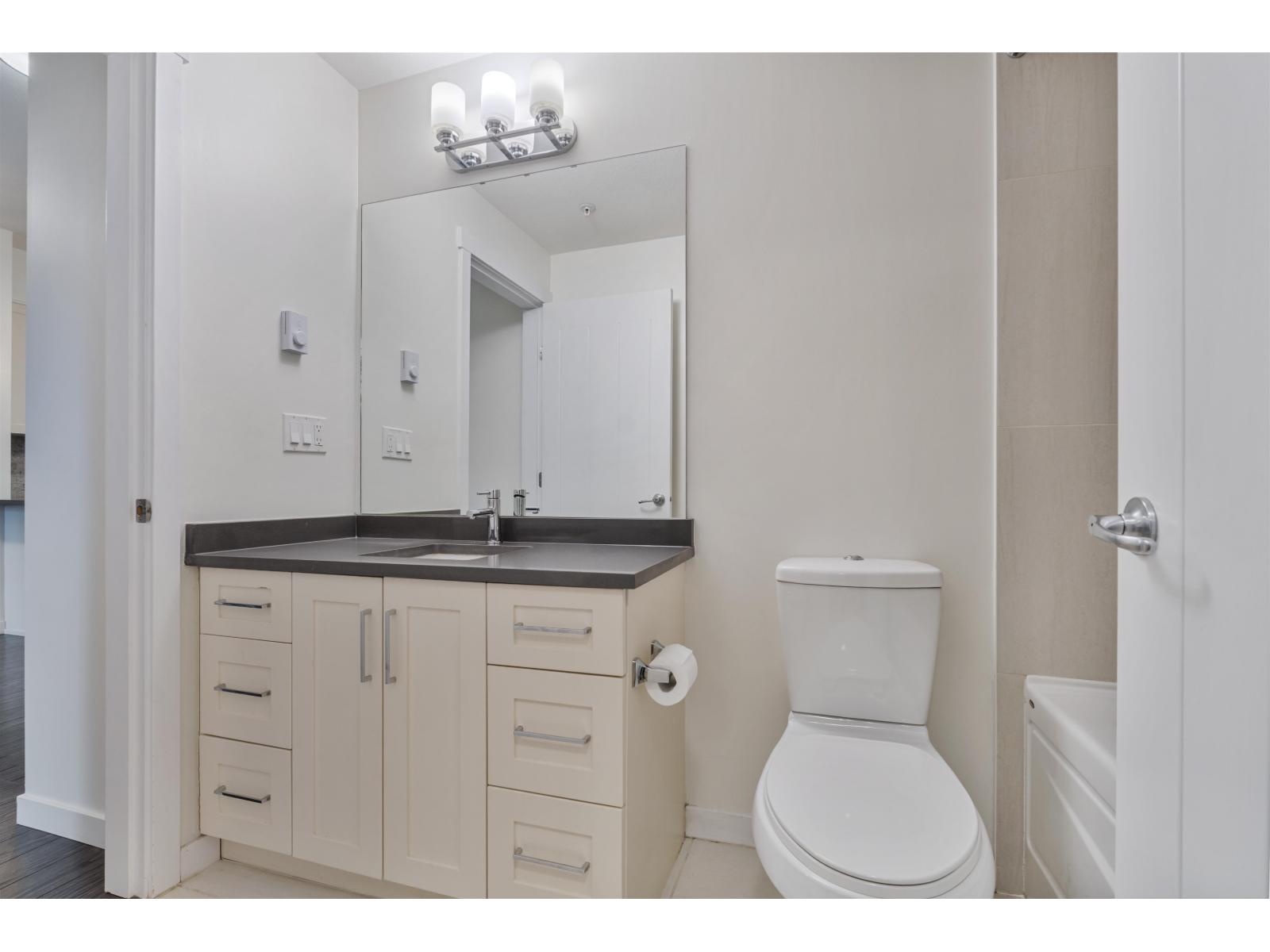 317 2855 156 Street, Surrey, British Columbia V3Z 3Y3 - Photo 14 - R3102247