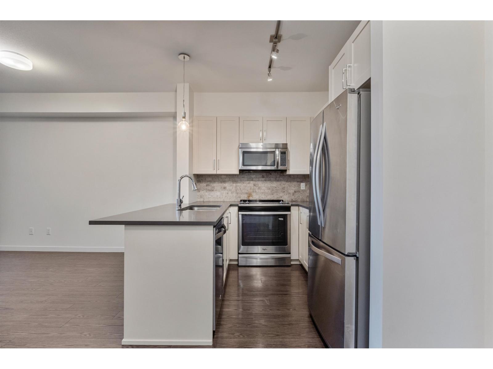 317 2855 156 Street, Surrey, British Columbia V3Z 3Y3 - Photo 8 - R3102247