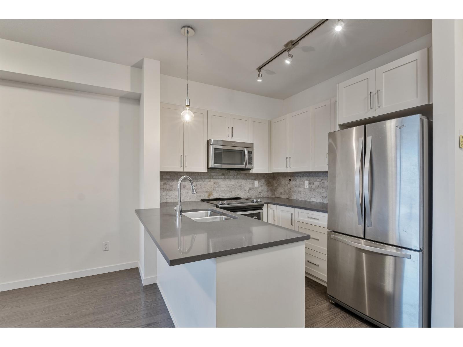 317 2855 156 Street, Surrey, British Columbia V3Z 3Y3 - Photo 9 - R3102247