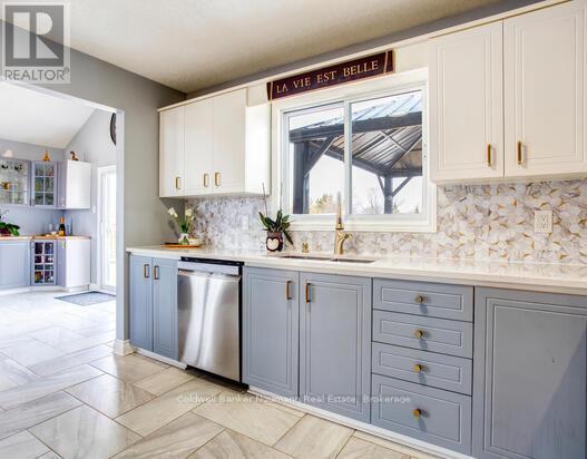 49 Torrance Lane, Centre Wellington, Ontario  N0B 1J0 - Photo 12 - X12926094