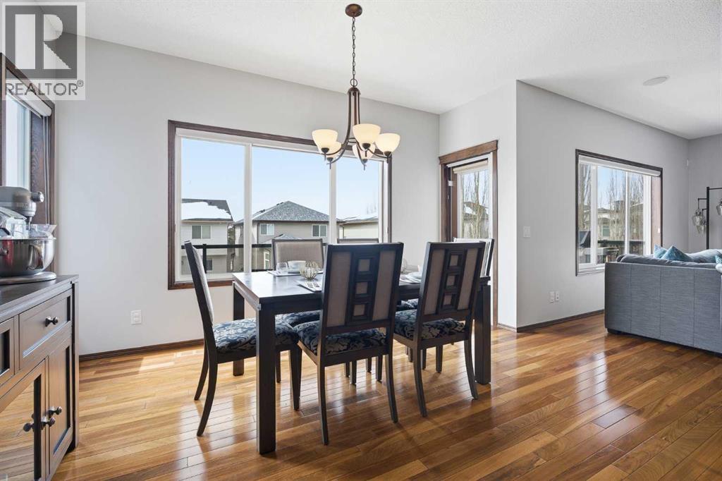 126 Pantego Way NW, Calgary, Alberta  T3K 0K6 - Photo 9 - A2298884