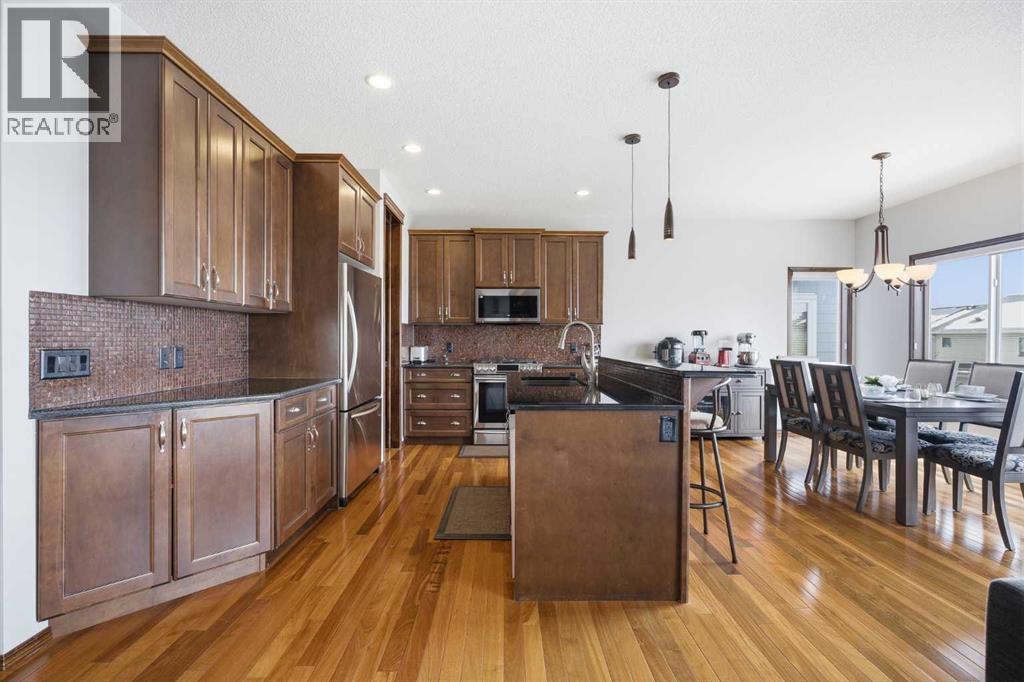 126 Pantego Way NW, Calgary, Alberta  T3K 0K6 - Photo 2 - A2298884