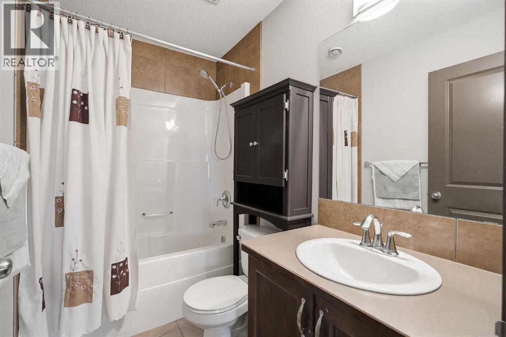 126 Pantego Way NW, Calgary, Alberta  T3K 0K6 - Photo 41 - A2298884