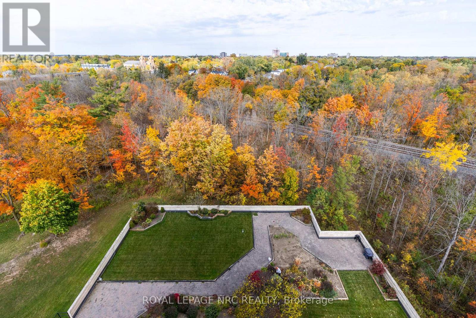 804 - 3 Towering Heights Boulevard, St. Catharines, Ontario  L2T 4A4 - Photo 25 - X12966908