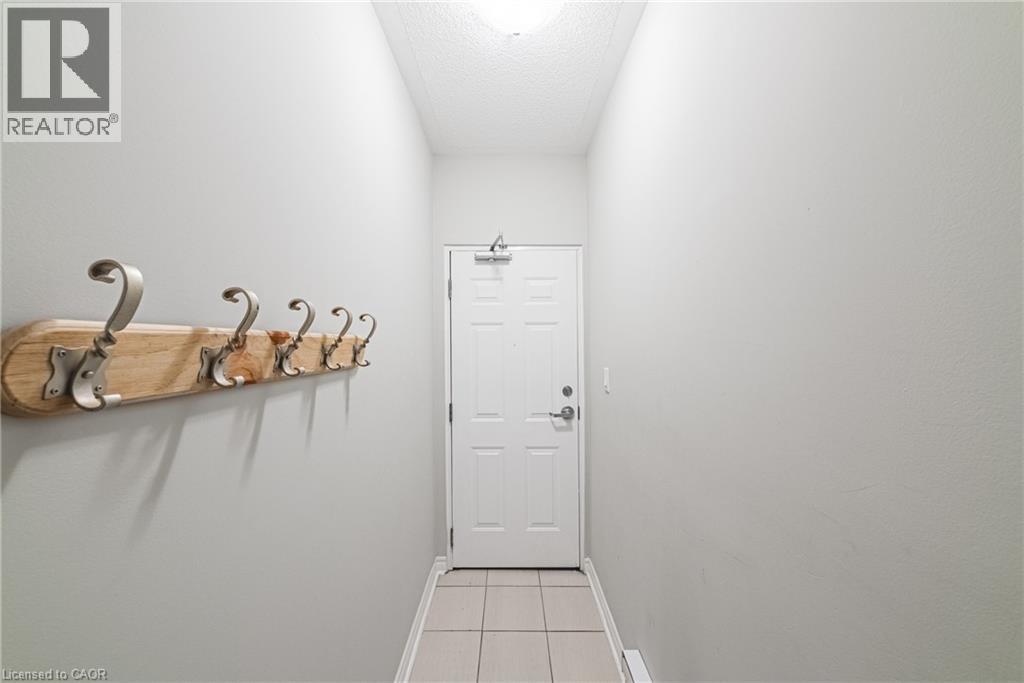 2420 Baronwood Drive Unit# 13-04, Oakville, Ontario  L6M 0J7 - Photo 4 - 40812089