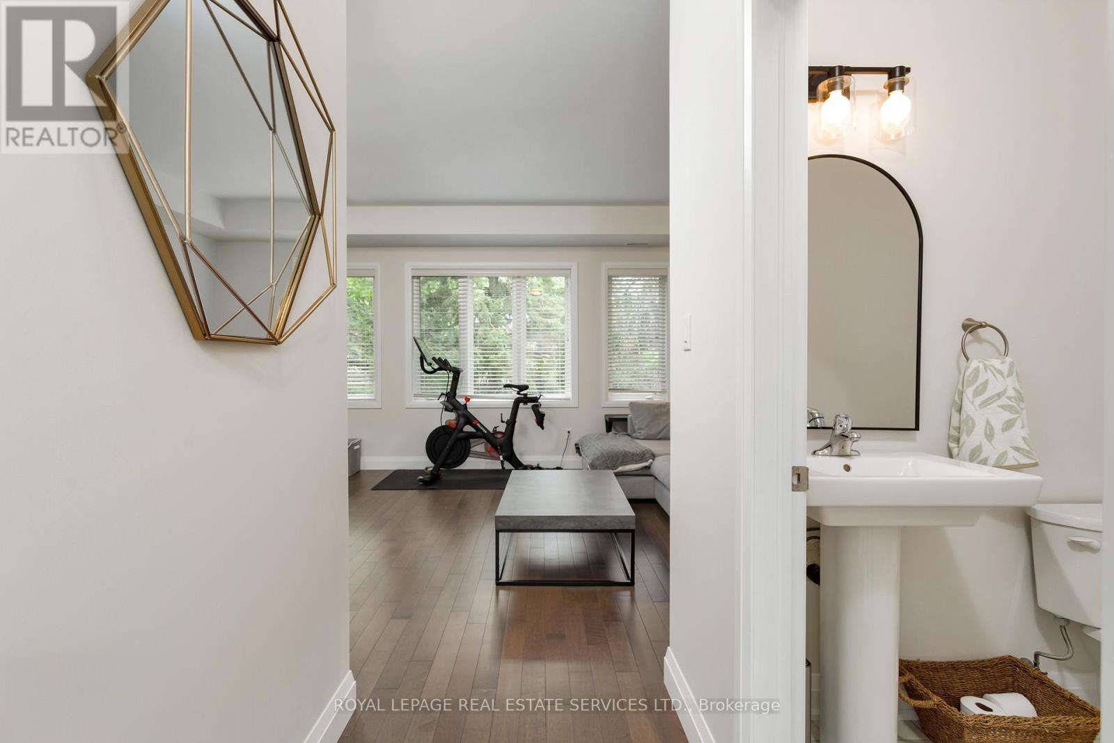 22 - 405 Plains Road E, Burlington, Ontario  L7T 2C9 - Photo 11 - W12966530