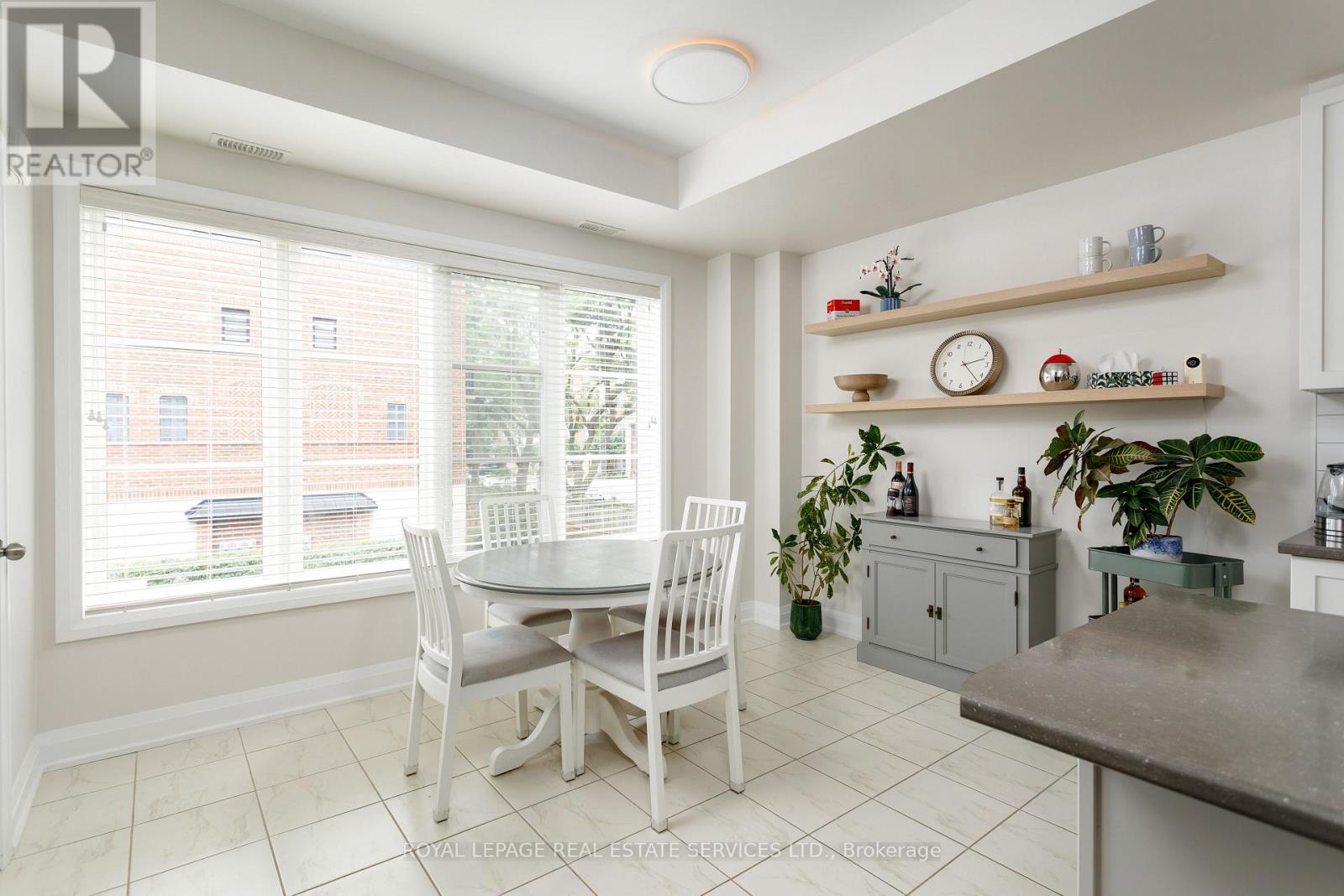 22 - 405 Plains Road E, Burlington, Ontario  L7T 2C9 - Photo 9 - W12966530