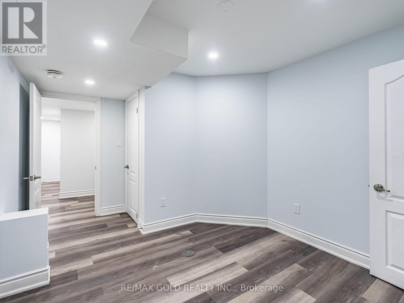 2 Bryony Road, Brampton, Ontario  L7A 0W3 - Photo 33 - W12966590