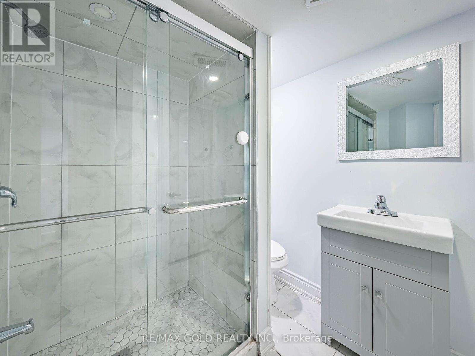 2 Bryony Road, Brampton, Ontario  L7A 0W3 - Photo 35 - W12966590