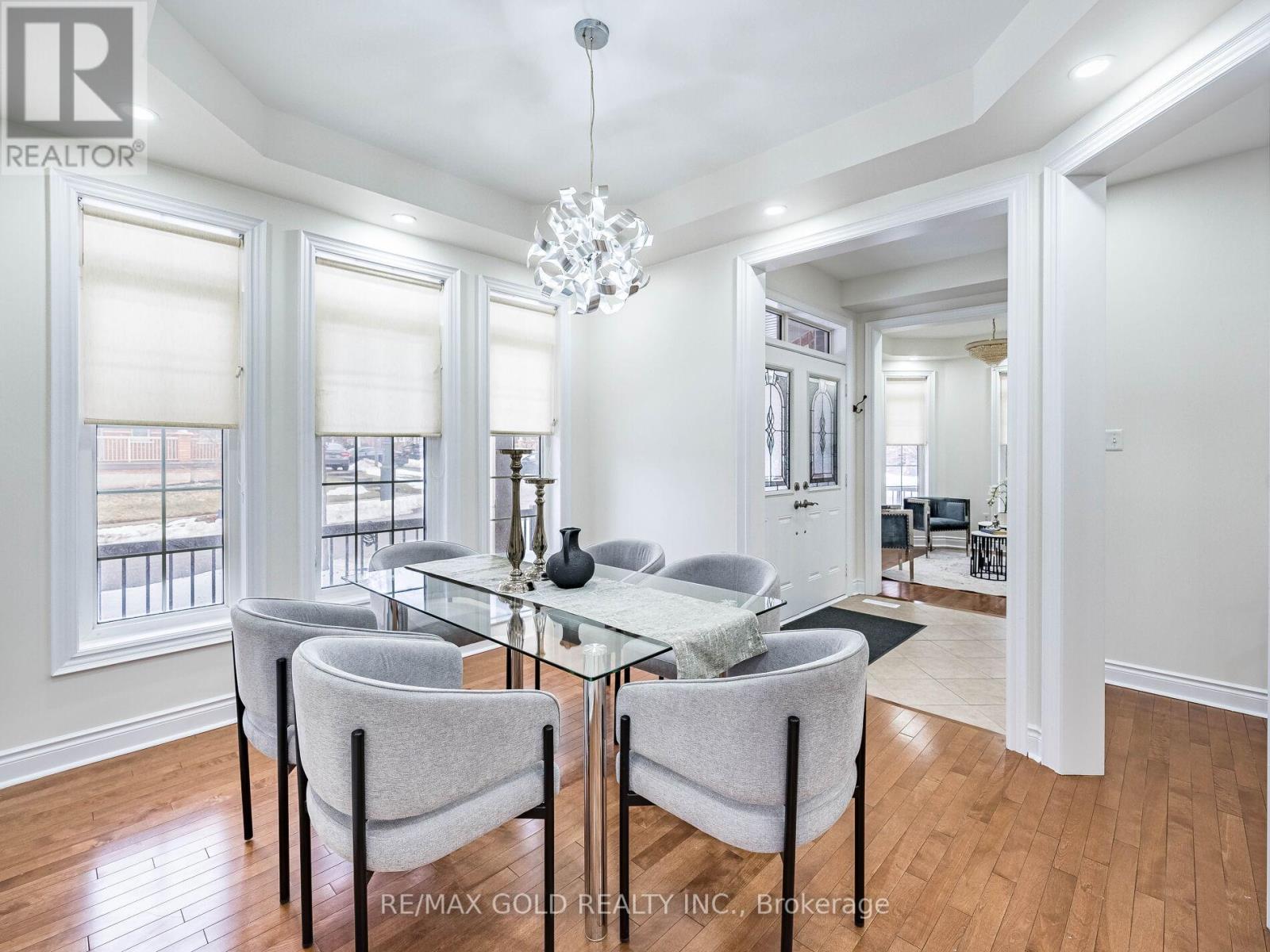 2 Bryony Road, Brampton, Ontario  L7A 0W3 - Photo 9 - W12966590