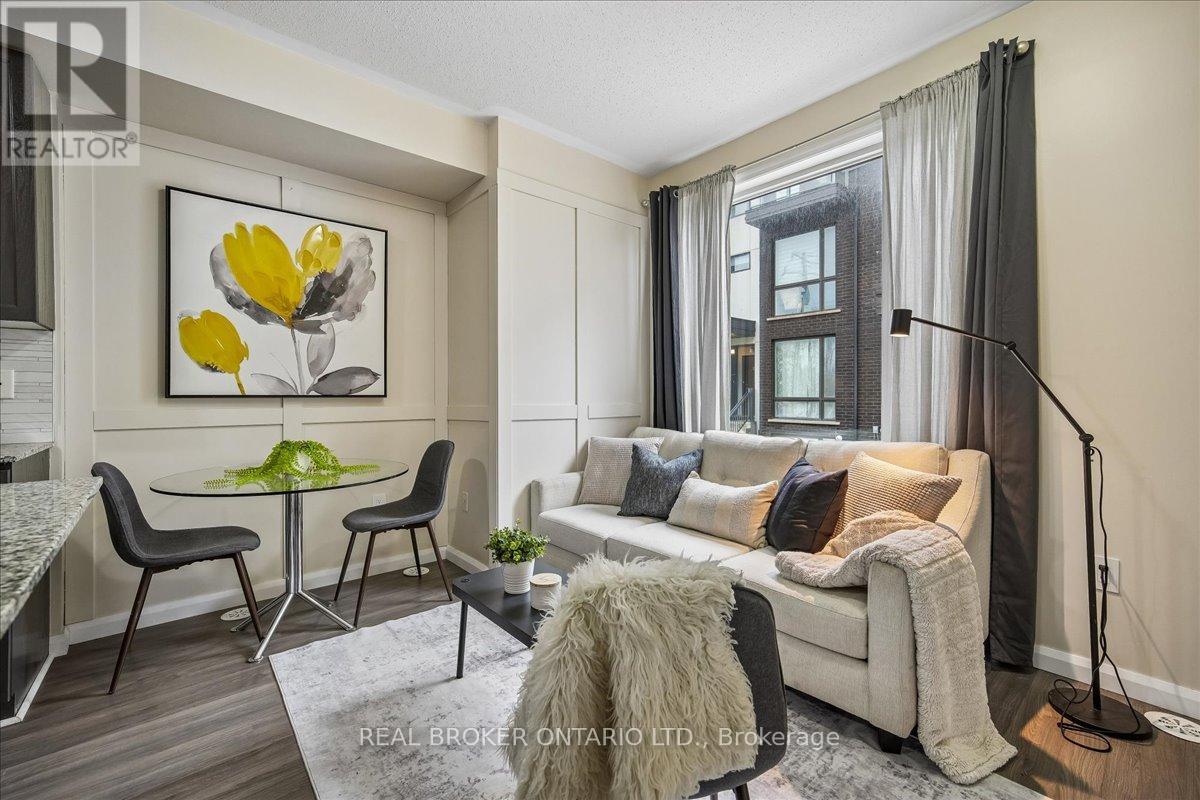 46 - 26 Fieldway Road, Toronto, Ontario  M8Z 3L2 - Photo 4 - W12966616