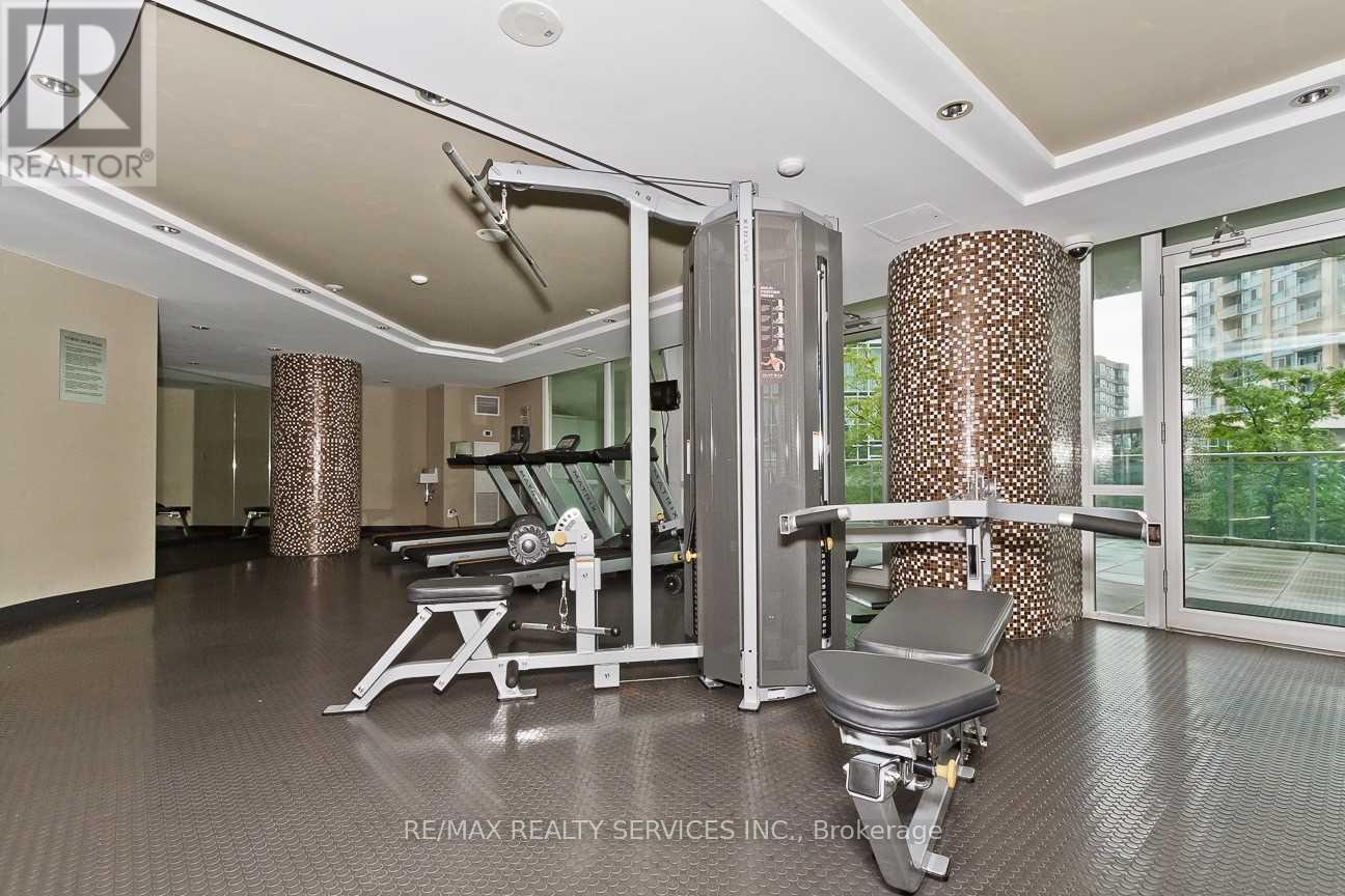 2506 - 220 Burnhamthorpe Road W, Mississauga, Ontario  L5B 4N4 - Photo 4 - W12966636