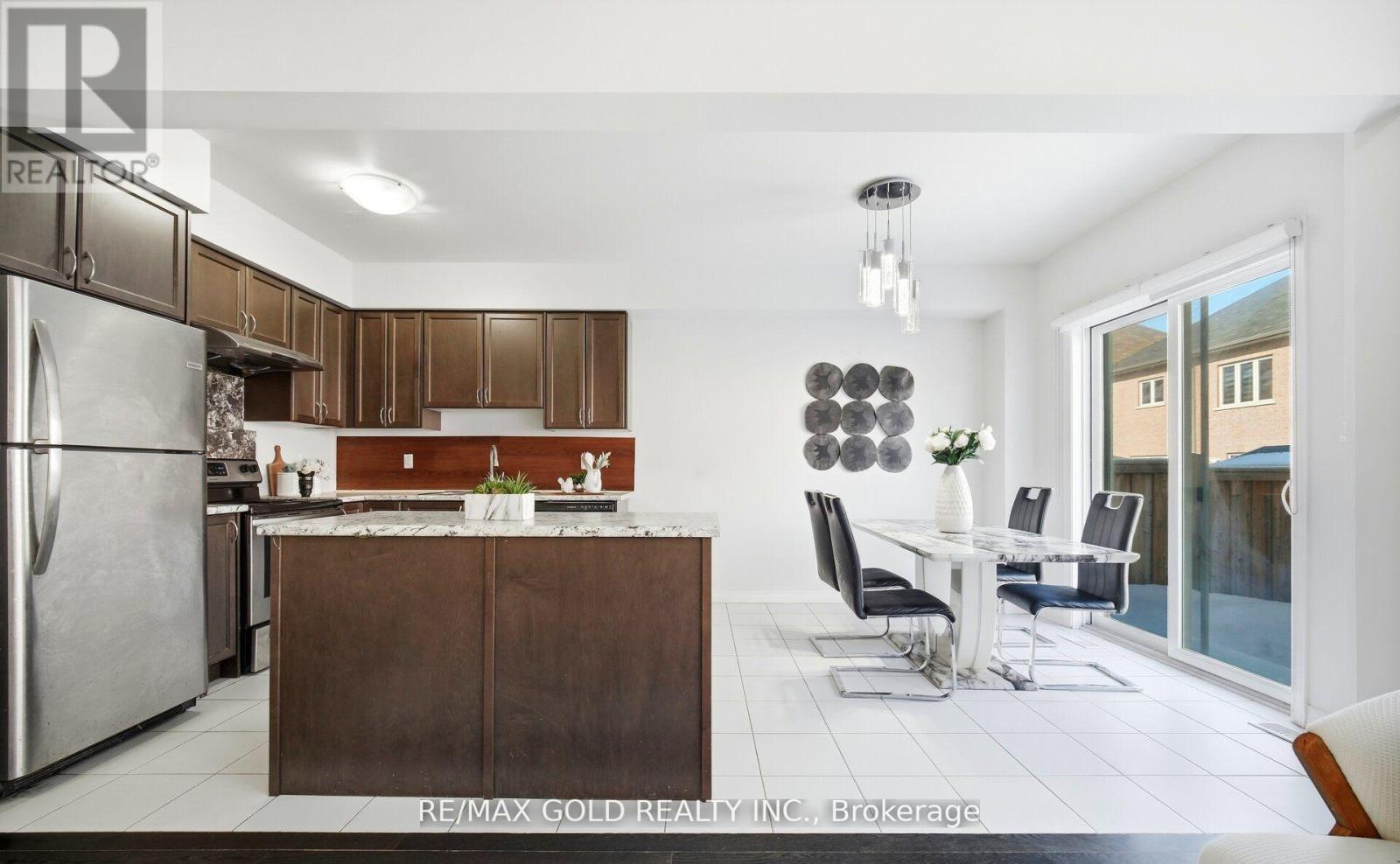 15 Hines Street, Brampton, Ontario  L7A 4X4 - Photo 15 - W12966656