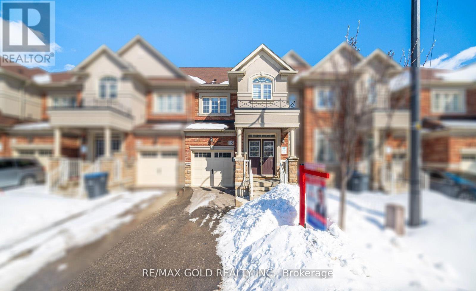 15 Hines Street, Brampton, Ontario  L7A 4X4 - Photo 2 - W12966656