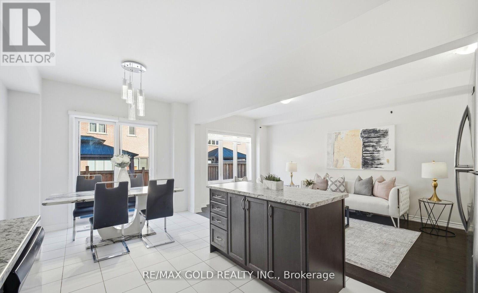 15 Hines Street, Brampton, Ontario  L7A 4X4 - Photo 20 - W12966656