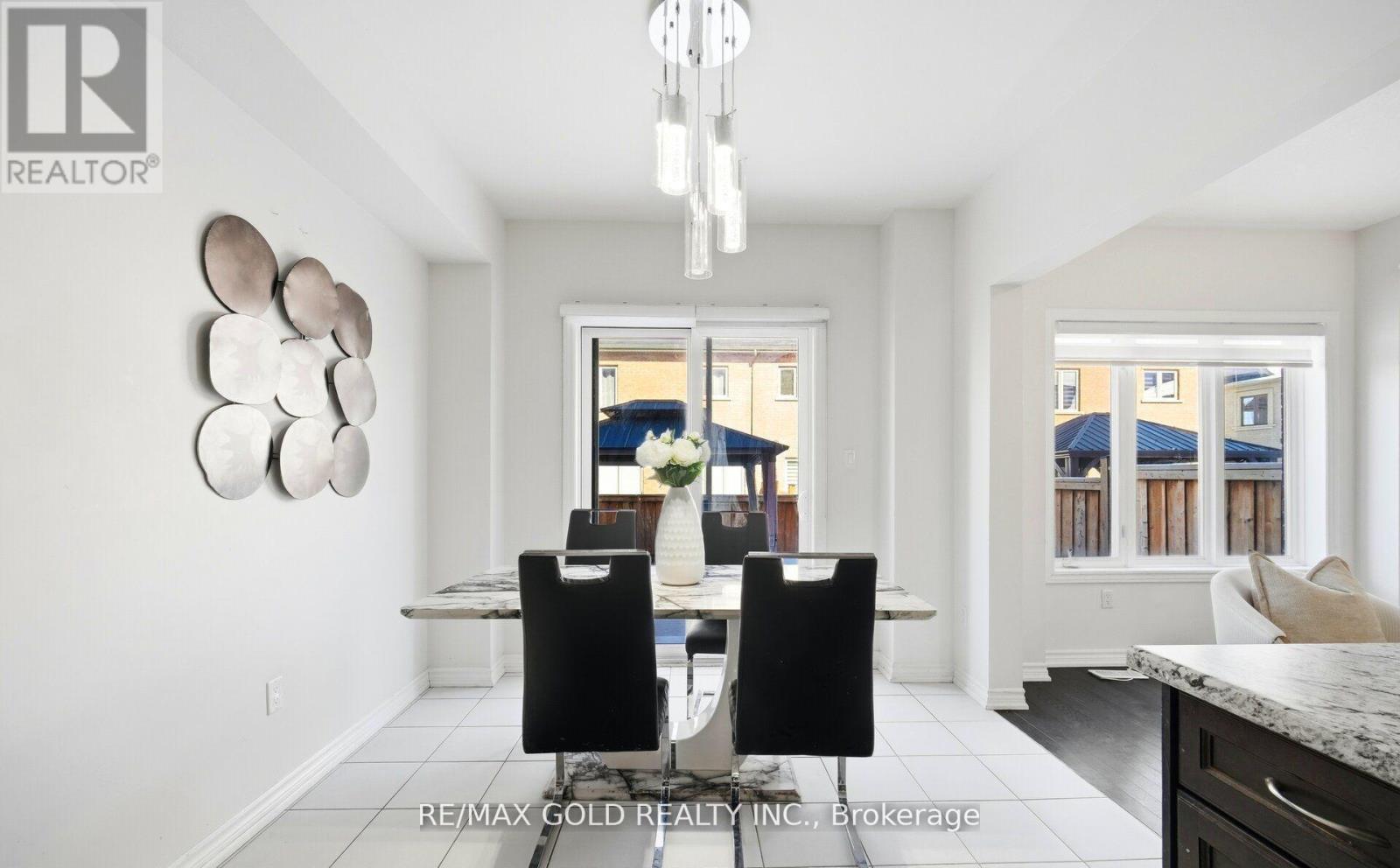 15 Hines Street, Brampton, Ontario  L7A 4X4 - Photo 21 - W12966656