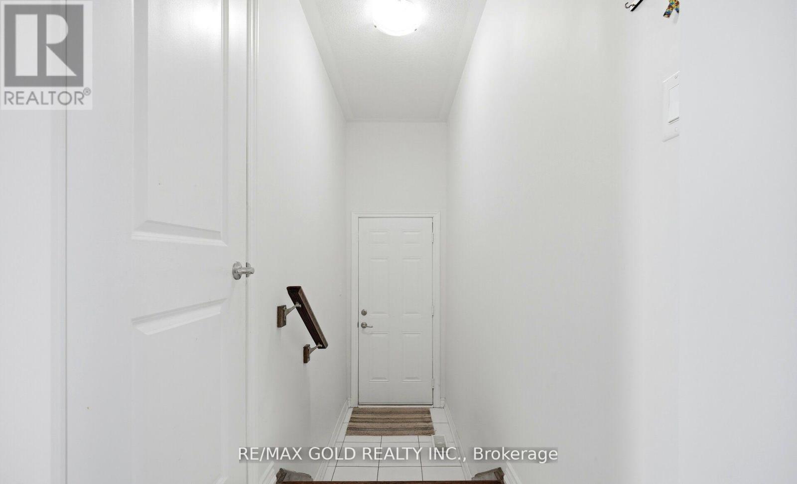 15 Hines Street, Brampton, Ontario  L7A 4X4 - Photo 27 - W12966656