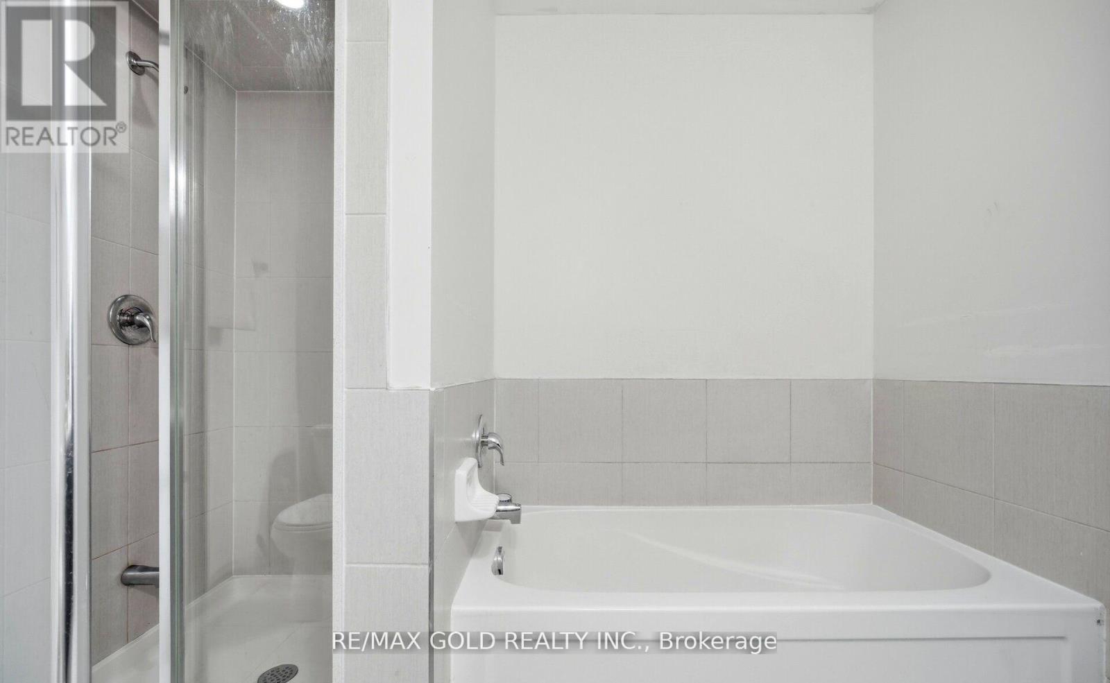 15 Hines Street, Brampton, Ontario  L7A 4X4 - Photo 36 - W12966656