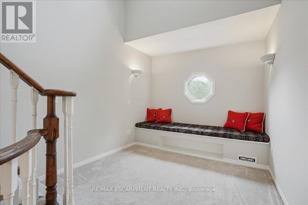 105 River Glen Boulevard, Oakville, Ontario  L6H 5Z5 - Photo 17 - W12966678